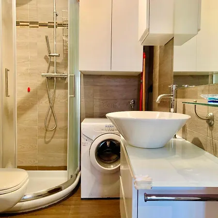 Ariel Apt Punta Gro' Apartment Sirmione