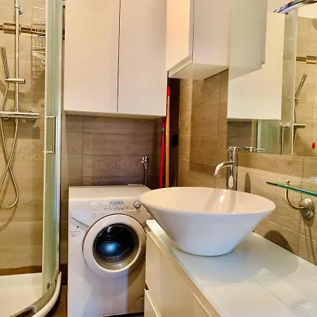 Ariel Apt Punta Gro' Sirmione